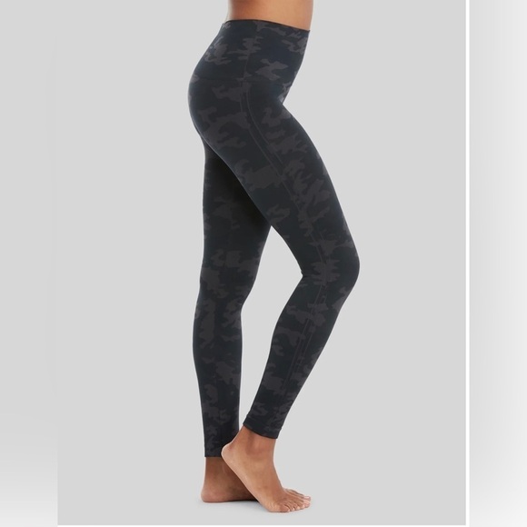 SPANX | SPANX EcoCare Seamless Leggings - Picture 1 of 3